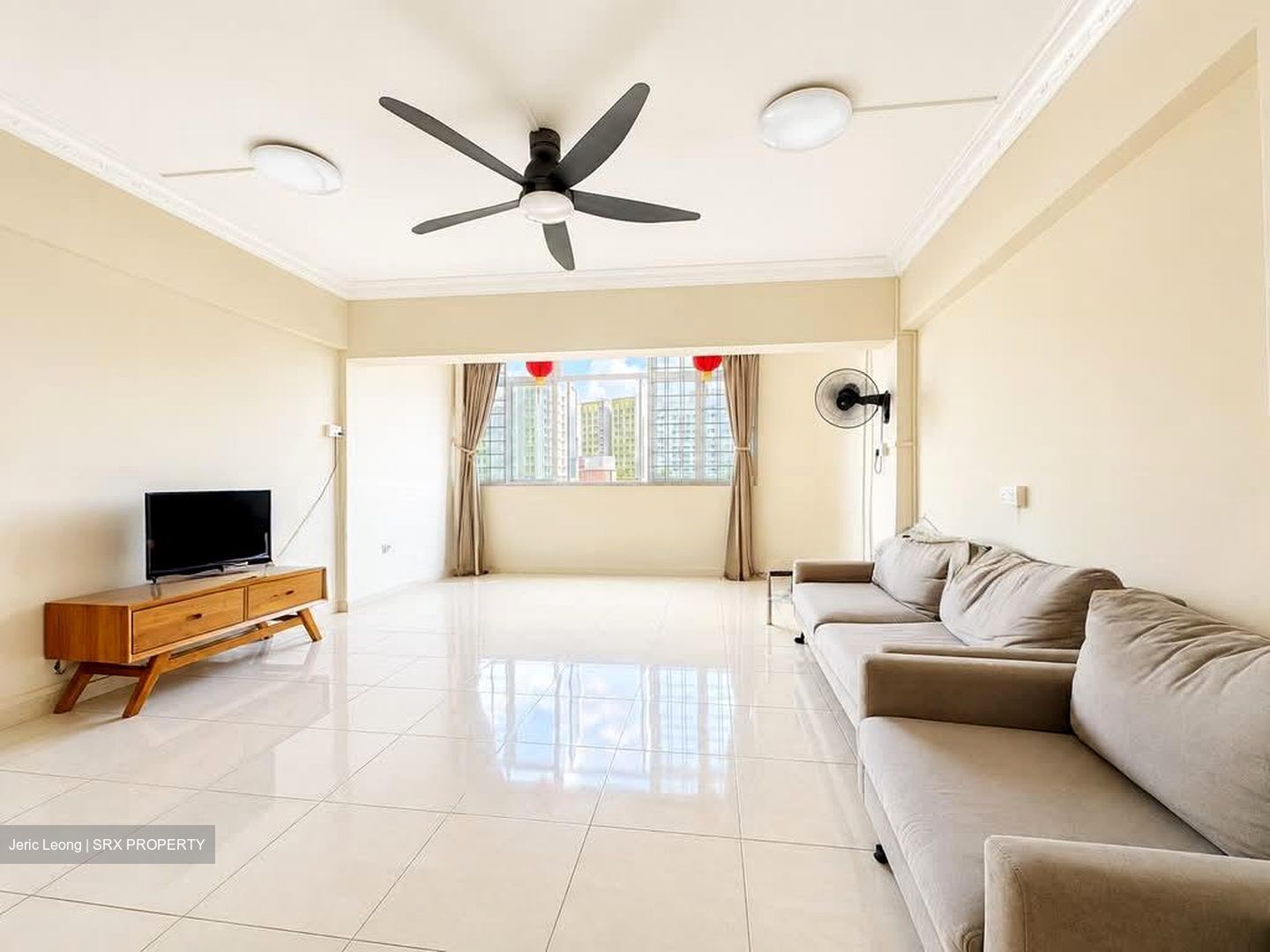 Blk 230 Hougang Avenue 1 (Hougang), HDB Executive #570584291